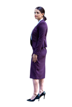 Load image into Gallery viewer, Dame Skirt Suit
